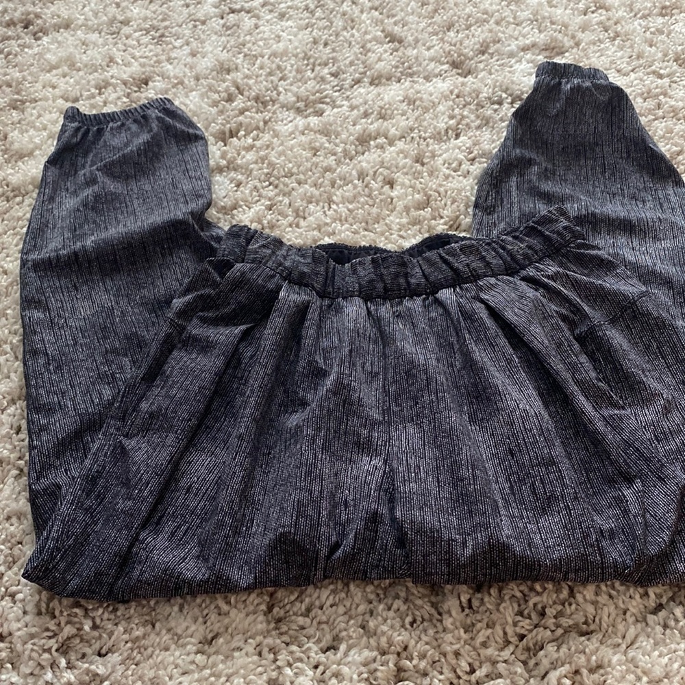 LULU lemon pants